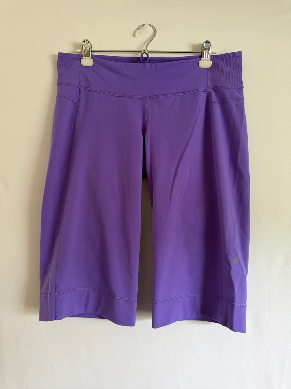 Lululemon Clam Digger Purple Crop Yoga Pants Athletic Stretch Capri Size 12